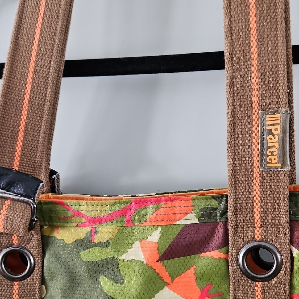 Parcel Multicolor Floral Tote Bag With Heavy Canvas Straps - Picture 4 of 7